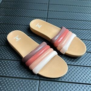 Shade & Shore Sandals
